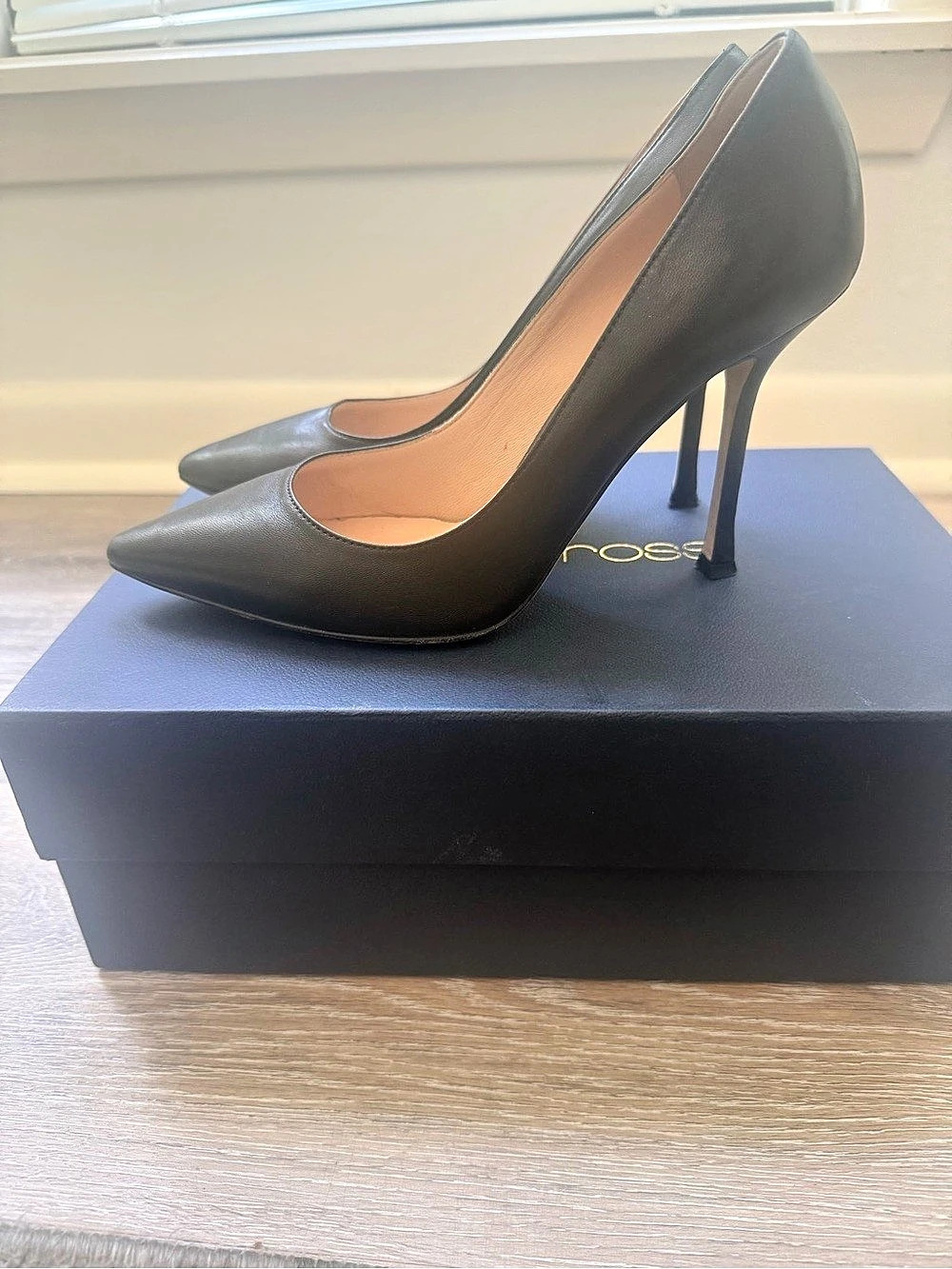 Sergio Rossi Secret Pump Pointed Toe Pumps in Black EU 37.5 Like New